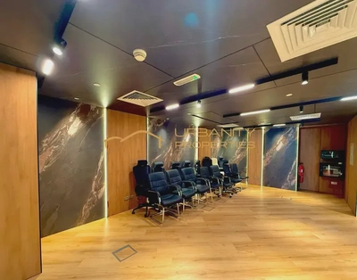 Premium Fully Fitted Office | Bright Unit | Near Metro | Grade A | Vacant-2