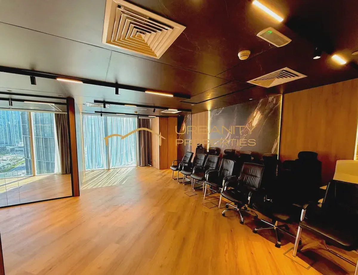 Premium Fully Fitted Office | Bright Unit | Near Metro | Grade A | Vacant-1-1