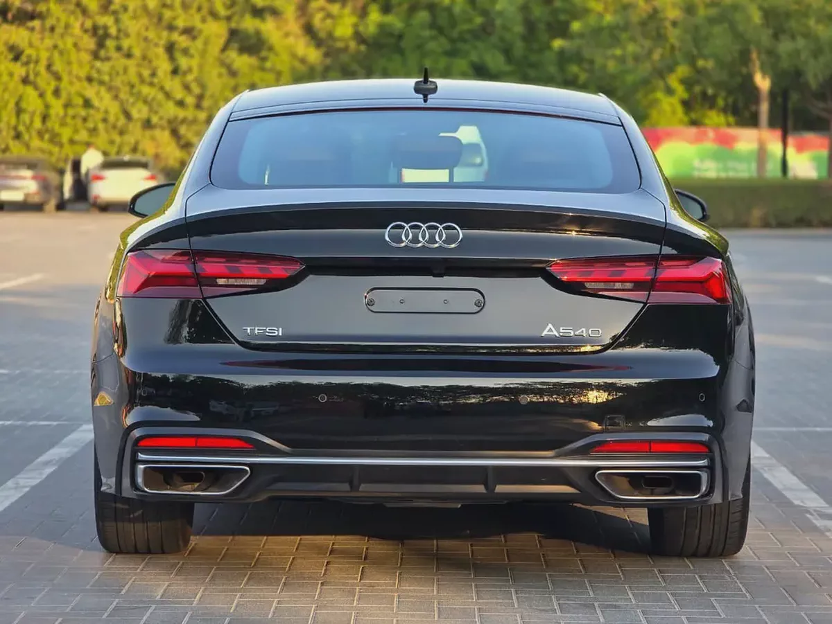 Audi A5 40 TFSI 2023 | GCC Specs | Pristine Condition | FSH | Full opition-4-4