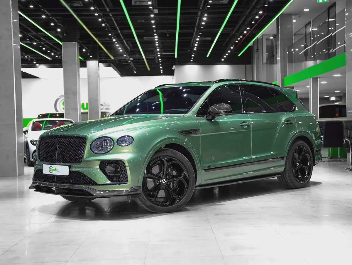 SWAP YOUR CAR for 2022 BENTAYGA BLACKLINE-TOURING PACKAGE-MULLINER-CARBON PACKAGE WITH NAIM