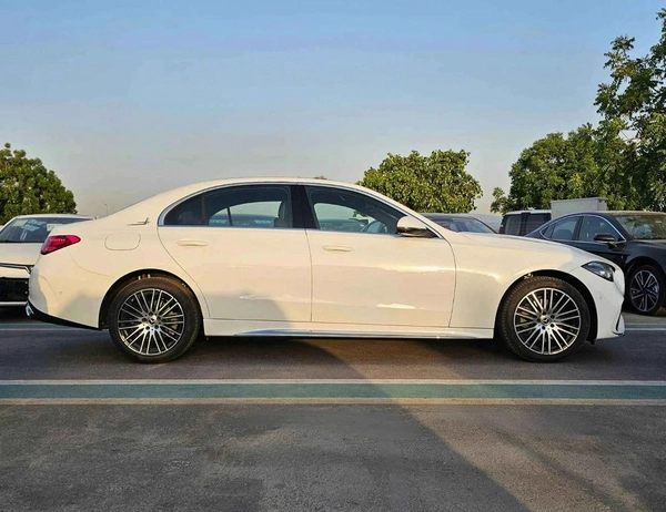 Mercedes Benz C 200 L 1.5L / TURBO SPORT EDITION / 360* CAMERA / LEATHER SEATS