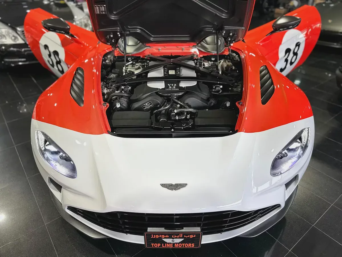 ASTON MARTIN SPEEDSTER, V12, GCC, BRAND NEW, 1 OF 88 PCS IN THE WORLD, SPECIAL COLOR, FULLY LOADED-3-3