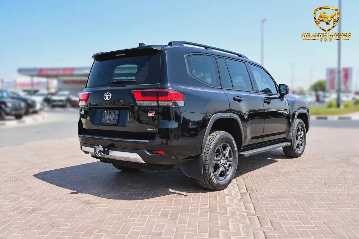 2026 Toyota Land Cruiser GR Sport Hybrid GCC Specs-4-4