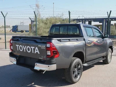 2026 TOYOTA HILUX SR 5 D/CAB 2.8L P/UP 4X4 DIESEL A/T FULL GCC BRAND NEW 0KM-5