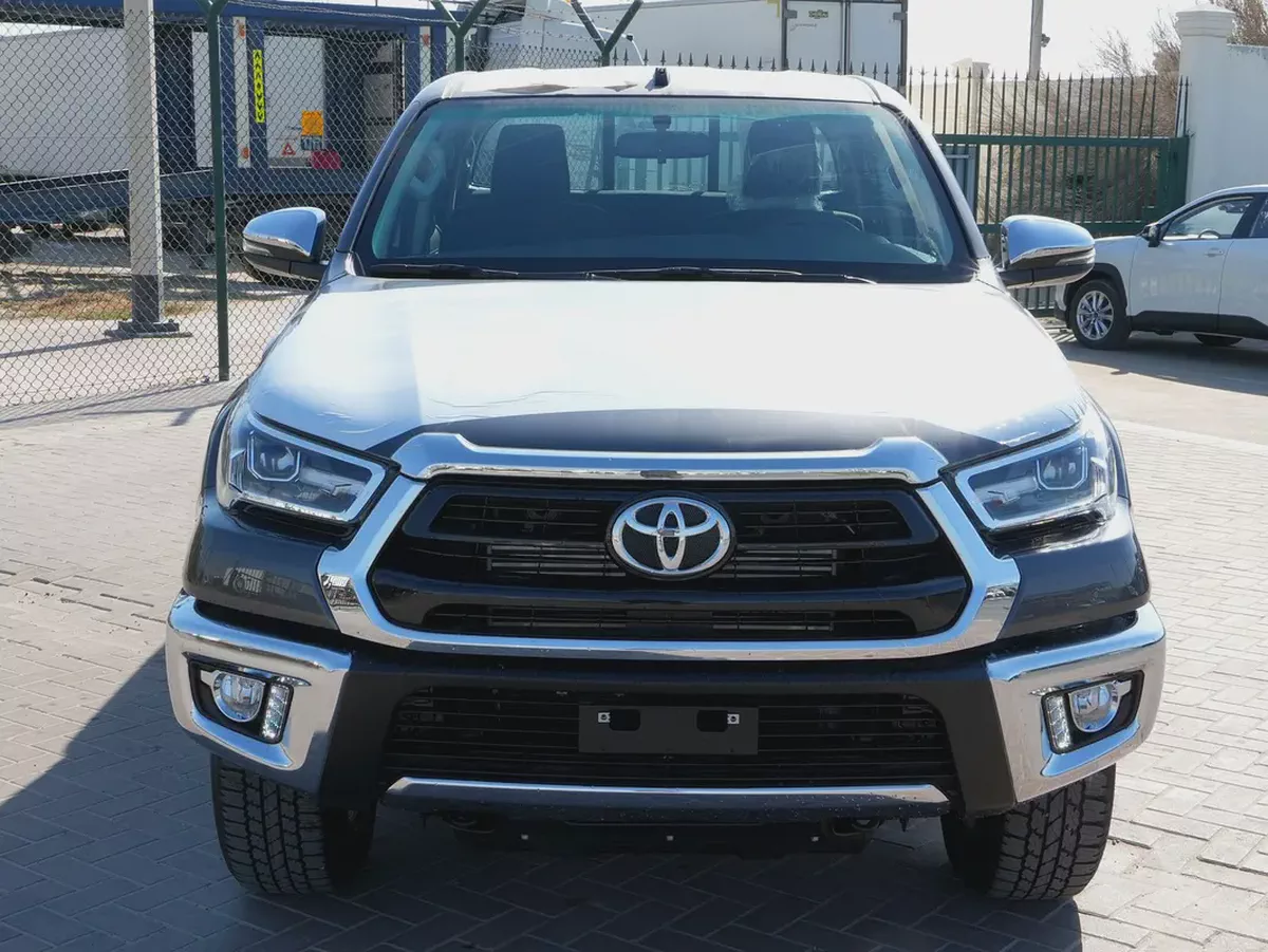 2026 TOYOTA HILUX SR 5 D/CAB 2.8L P/UP 4X4 DIESEL A/T FULL GCC BRAND NEW 0KM-1-1