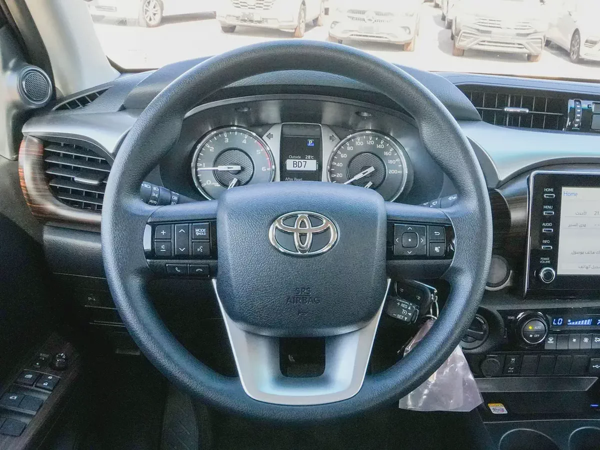 2026 TOYOTA HILUX SR 5 D/CAB 2.8L P/UP 4X4 DIESEL A/T FULL GCC BRAND NEW 0KM-7-7