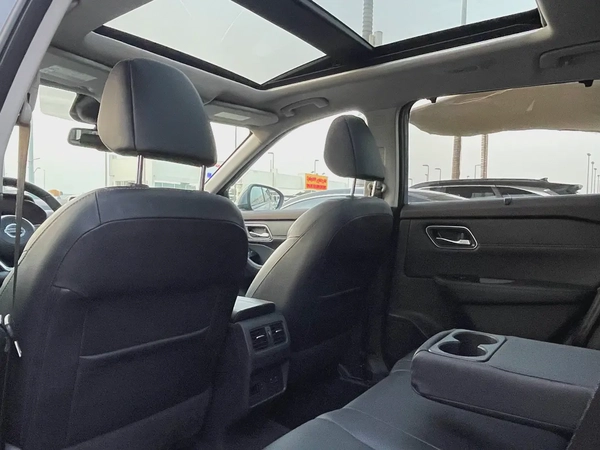 NISSAN - ROGUE - SL - 2021 - 2,5L -  FULL LOADED AMERICAN SPEC VERY GOOD CONDITION