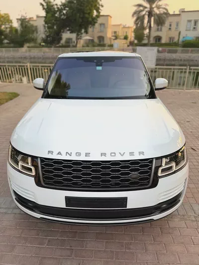 Land Rover Range Rover HSE 2018 | GCC Specs | Pristine Condition-12