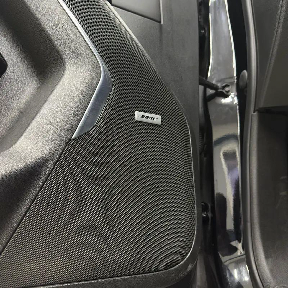 2023 Chevrolet Tahoe Z71-12-12