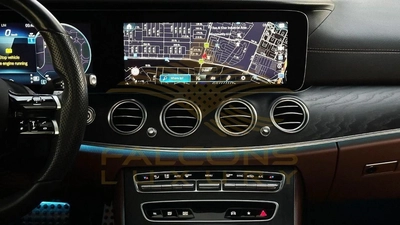 Mercedes-Benz E300 Premium 2.0L-3