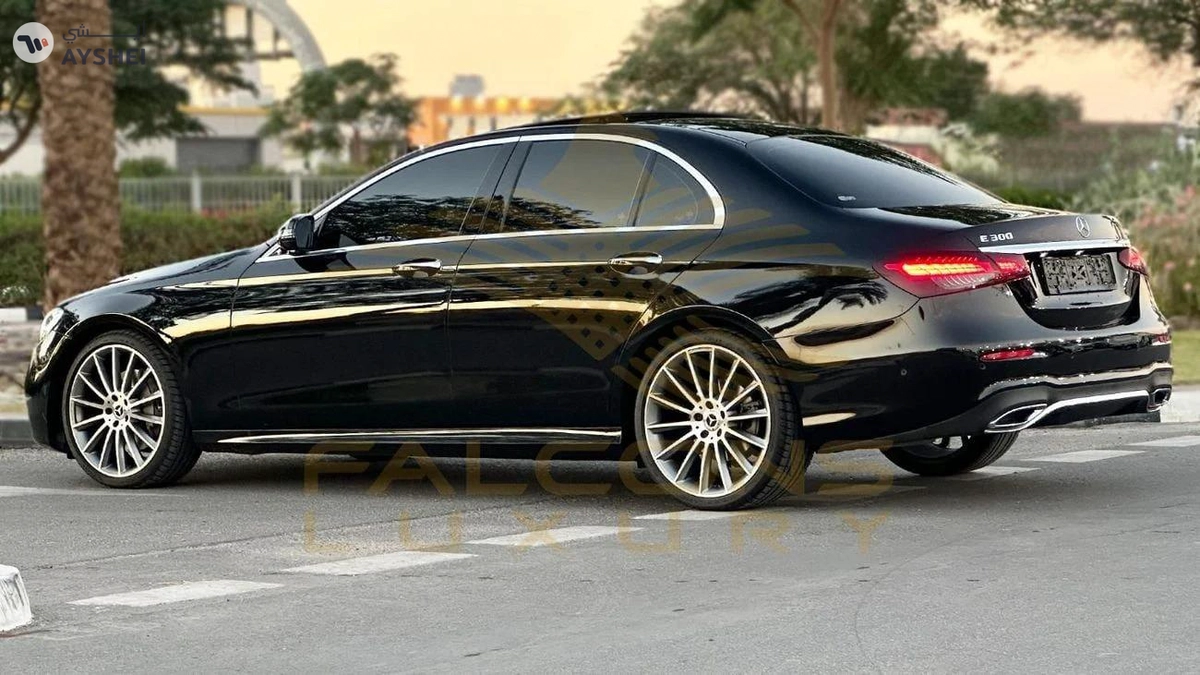 Mercedes-Benz E300 Premium 2.0L-24-24