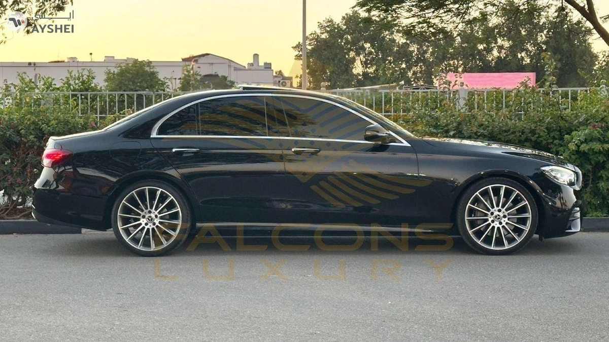 Mercedes-Benz E300 Premium 2.0L-12-12