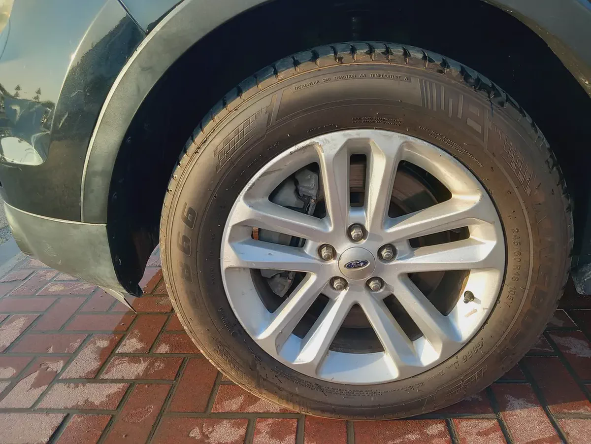 Ford Explorer 2014 Model gcc perfect Condition Free Accident Smoothly Drive-13-13