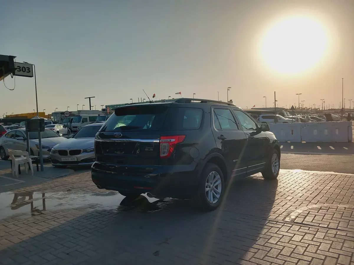 Ford Explorer 2014 Model gcc perfect Condition Free Accident Smoothly Drive-1-1