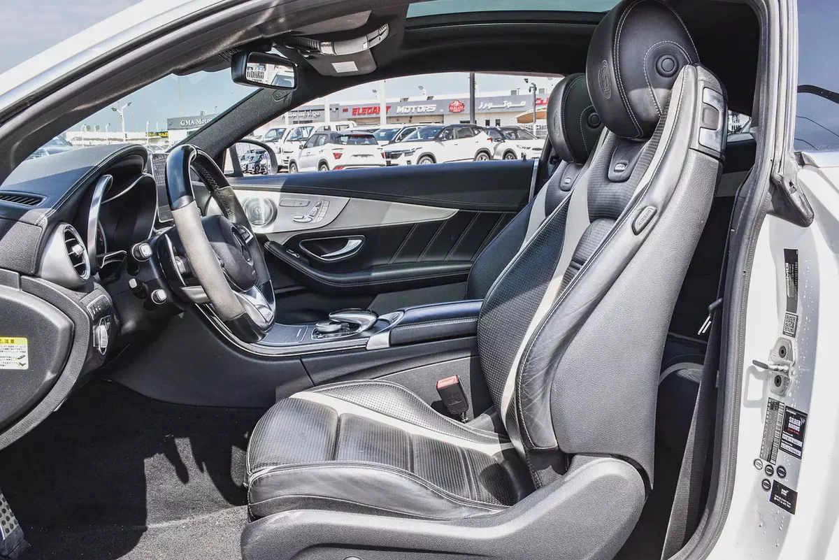 2017- BENZ C63s AMG COUPE  - SUPER CLEAN - LIKE NEW - ONLY 86,000 KM-11-11