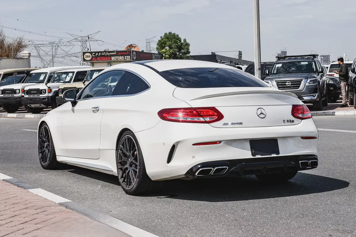 2017- BENZ C63s AMG COUPE  - SUPER CLEAN - LIKE NEW - ONLY 86,000 KM-6-6