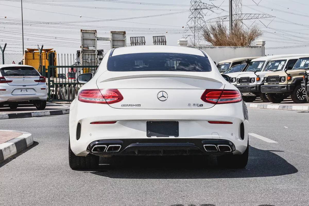 2017- BENZ C63s AMG COUPE  - SUPER CLEAN - LIKE NEW - ONLY 86,000 KM-7-7