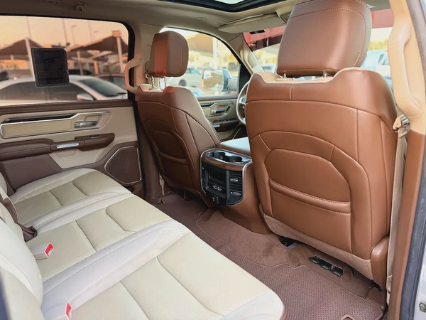 2021 Dodge Ram Laramie, Gulf specification, 5.7L