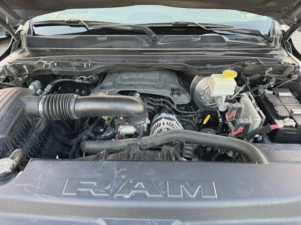 2021 Dodge Ram Laramie, Gulf specification, 5.7L