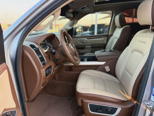 2021 Dodge Ram Laramie, Gulf specification, 5.7L