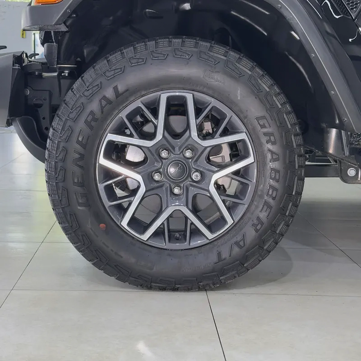 2025 Jeep Wrangler Sahara - Brand New-13-13