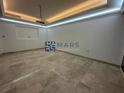 Luxury 5 bedrooms villa | near to grand mosque Sharjah | on very good price just 150,000 AED-3