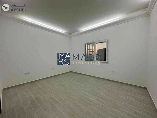 Luxury 5 bedrooms villa | near to grand mosque Sharjah | on very good price just 150,000 AED