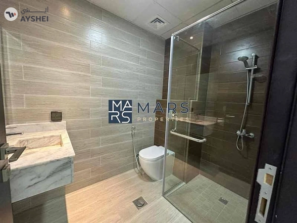 Luxury 5 bedrooms villa | near to grand mosque Sharjah | on very good price just 150,000 AED