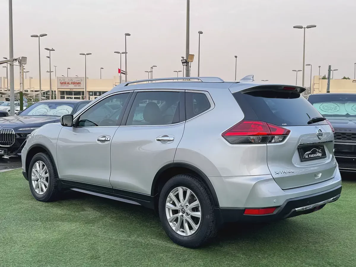 Nissan X-Trail 4*4 SV 2018 | GCC Specs | Family SUV-5-5