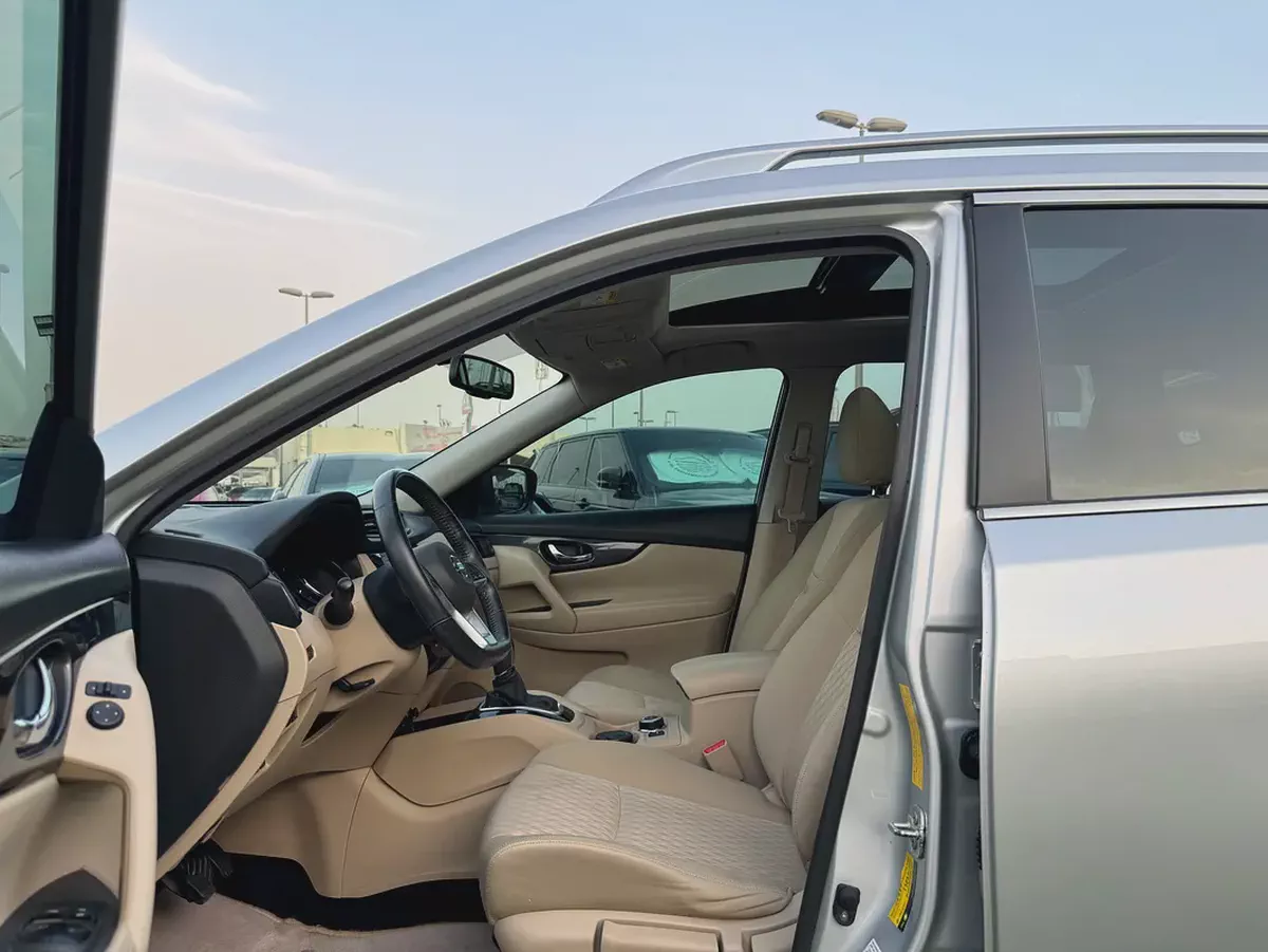 Nissan X-Trail 4*4 SV 2018 | GCC Specs | Family SUV-8-8