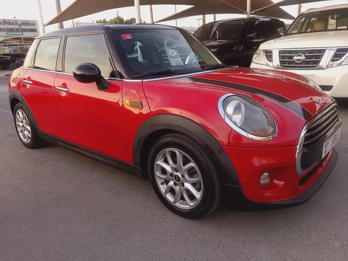 MINI COOPER AT GCC ONE OWNER