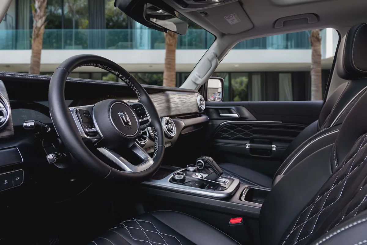 1,861 P.M |  300 Challenger | 0% Downpayment | Agency Warranty-8-8