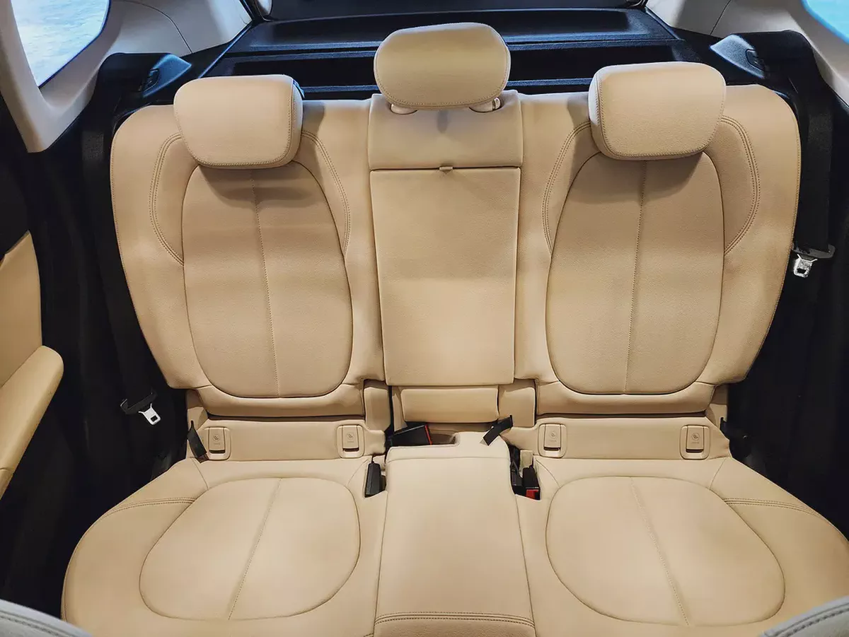 BMW X1 SDrive20i V4 2.0 2018 Model GCC Specs In Perfect Condition-17-17