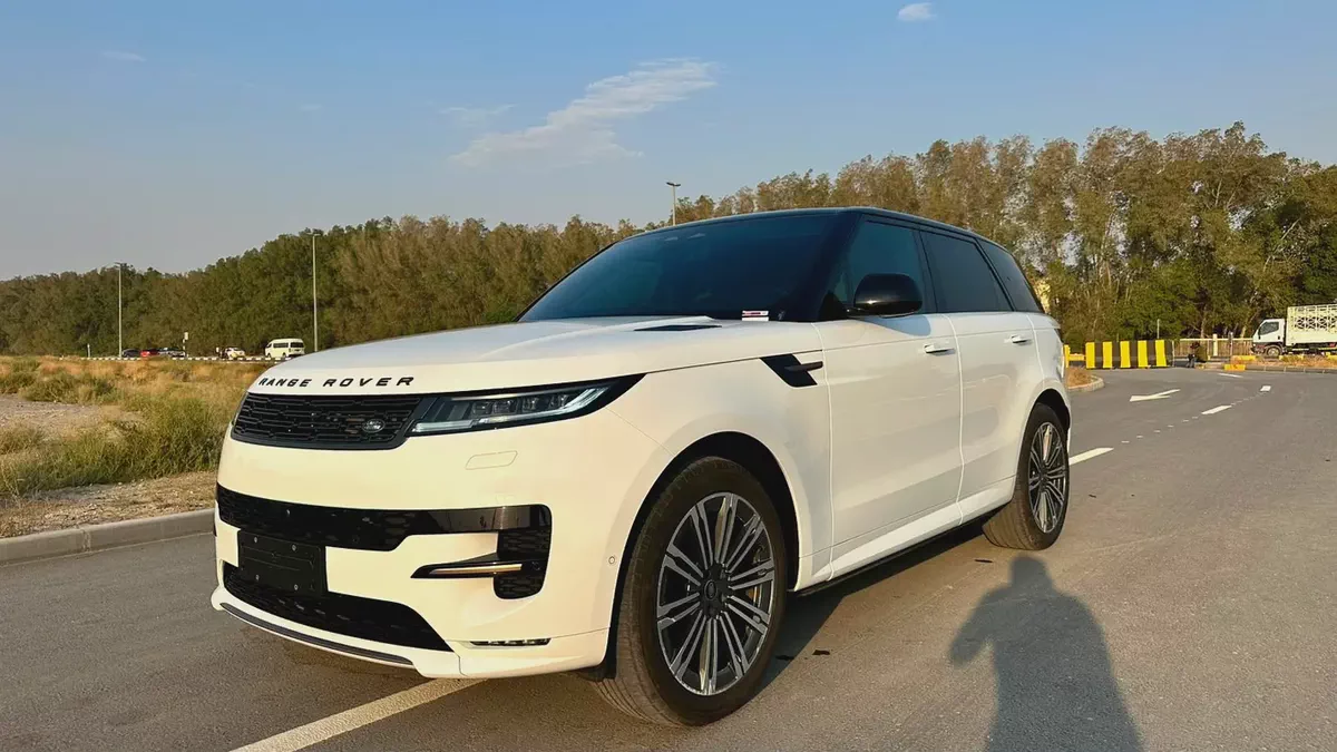 2023 Land Rover Range Rover Sport P400 Dynamic HSE - European Specs