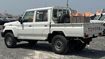 Toyota Land Cruiser Pick Up Land cruiser DOUBLE CABIN lc79 4.2L DIESEL V6 MY2025 FOR EXPORT ONLY.-4