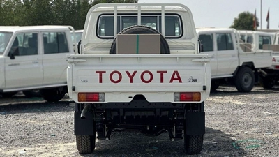 Toyota Land Cruiser Pick Up Land cruiser DOUBLE CABIN lc79 4.2L DIESEL V6 MY2025 FOR EXPORT ONLY.-5