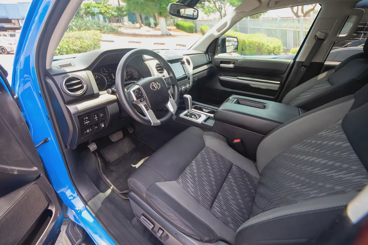 2021 Toyota Tundra Crewmax SR5 - American Specs - Excellent Condition-13-13