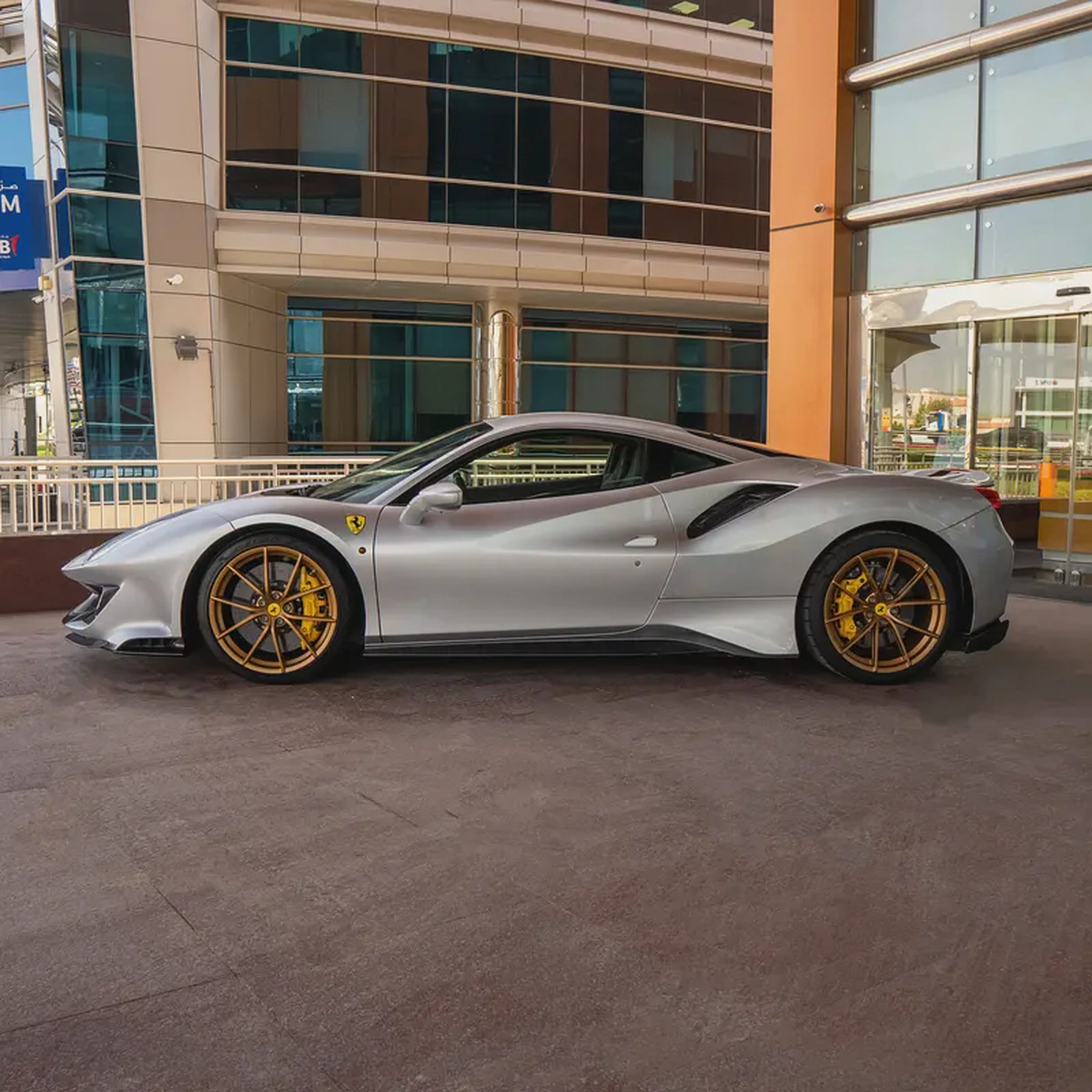 2019 FERRARI 488 PISTA GCC ONLY 14,000km