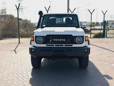 TOYOTA LC79 PETROL 4,0L Full option spec oman MODEL 2026-0