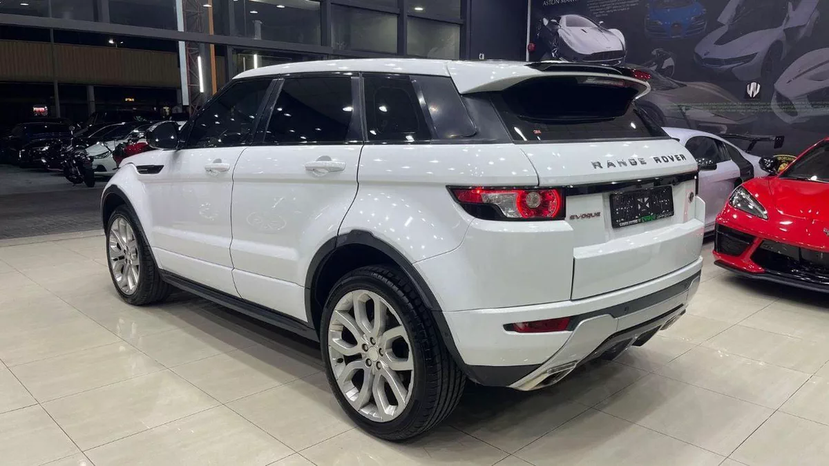Land Rover Range Rover Evoque DYNAMIC-6-0