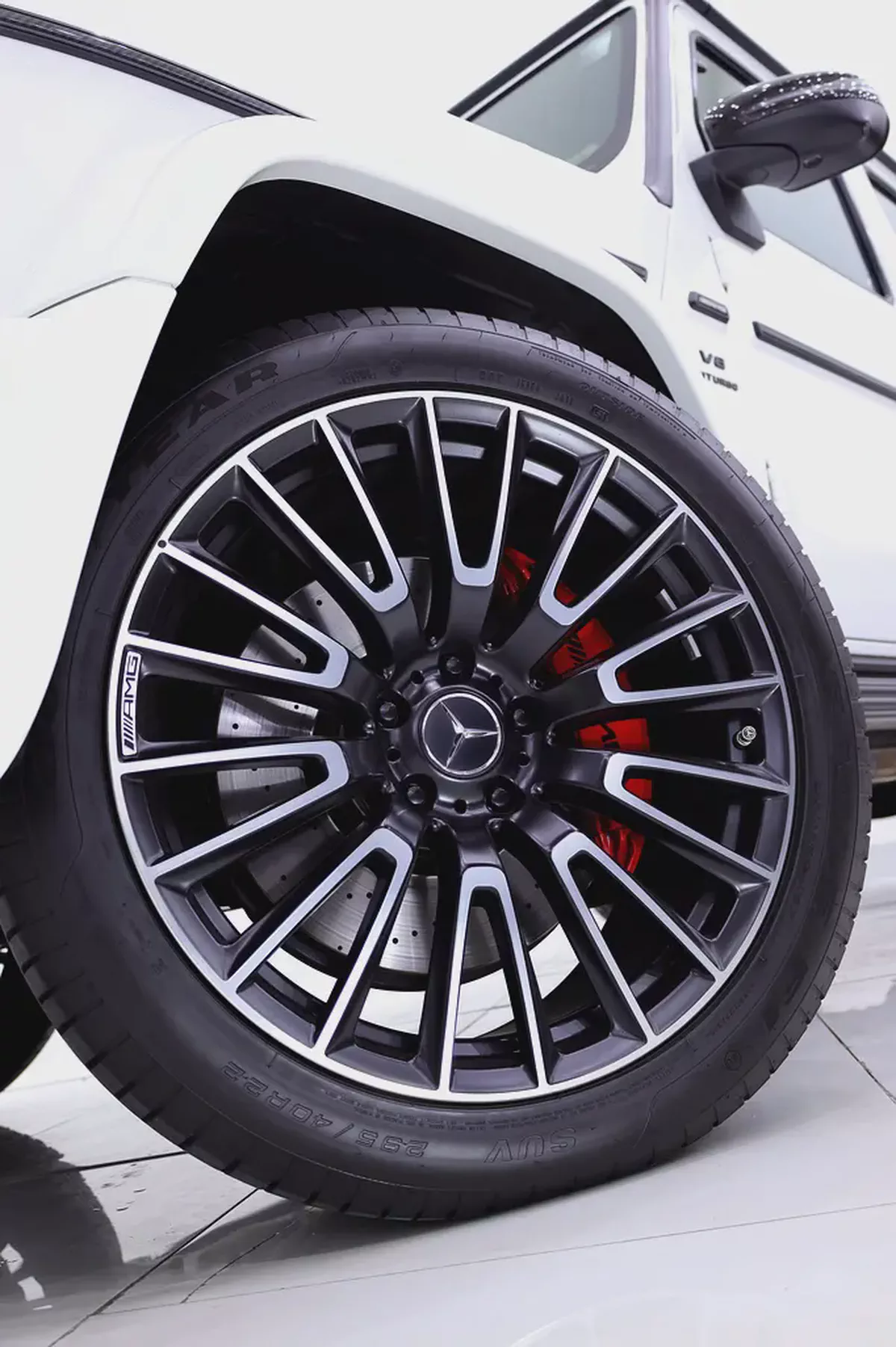 G63 GCC DOUBLE NIGHT PACKAGE - FULL EXT/INT CARBON + REAR MONITOR + 5 YEARS WARRANTY+SERVICE GARGASH-15-15