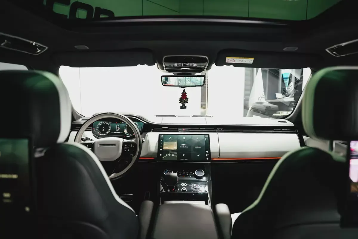 2023 Land Rover Range Rover Sport First Edition - GCC Specs-10-10