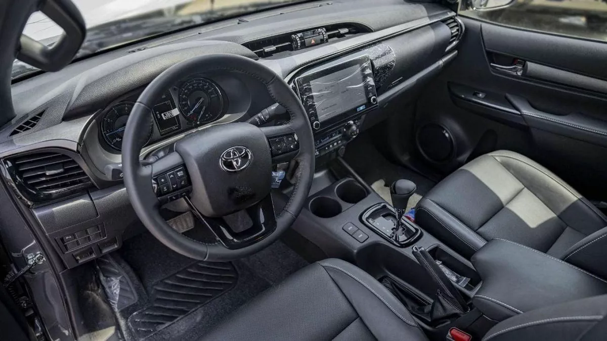 Toyota Hilux TOYOTA HILUX ADVENTURE 2.8L diesel ADVANTURE 2024 FULL OPTION AUTOMATIC-14-0