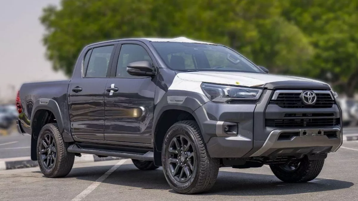 Toyota Hilux TOYOTA HILUX ADVENTURE 2.8L diesel ADVANTURE 2024 FULL OPTION AUTOMATIC-1-0