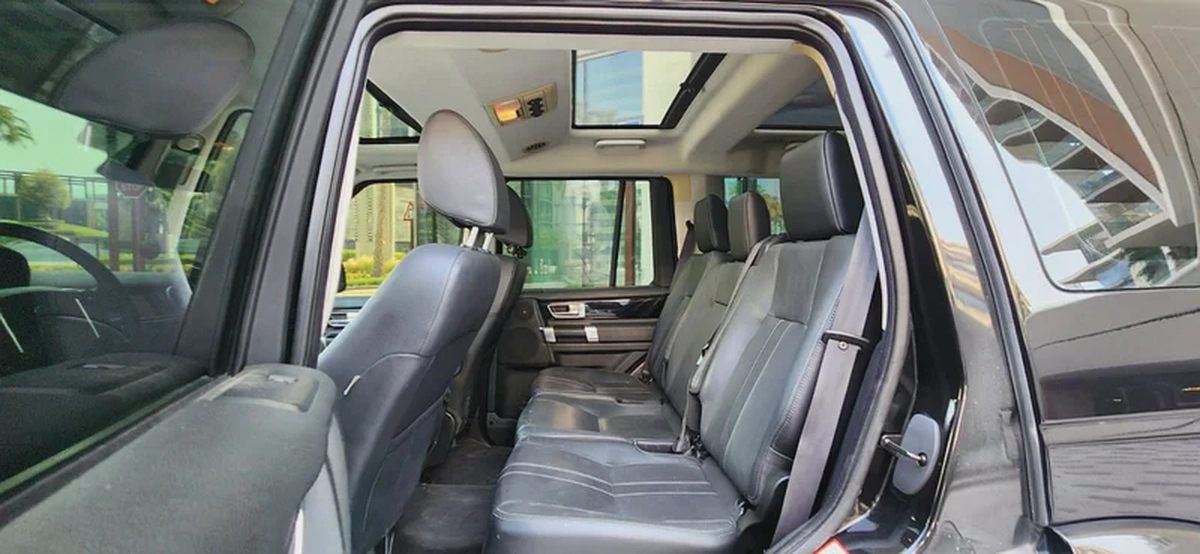 2013-Land Rover LR4 HSE-5.0L/V8-Excellent Condition-10-10