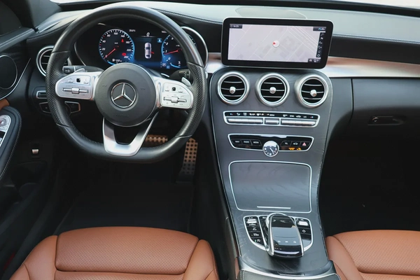 MERCEDES-BENZ C200-2021-70000KM-UNDER WARRANTY-GCC SPECS