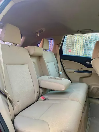 Very Low mileage HONDA CR-V agency serviced ||Gcc  ||Accident free || full option-11