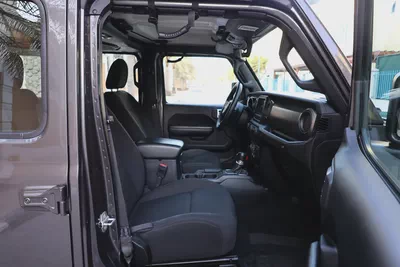 JEEP WRANGLER -unlimited sport 2018-129000KM-GCC SPECS-FULL SERVICE HISTORY-EXCELLENT CONDITION-17