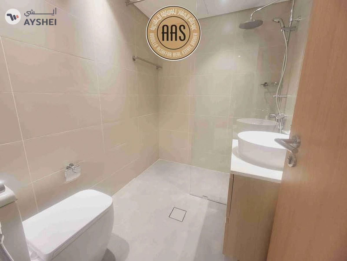 Gated Lush Green Community ☆ Luxury Appartment ☆ 1 Month Free ☆ All Amenities ☆ Vacant-11-11
