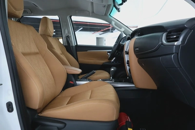 Toyota Fortuner GXR 2023 | GCC Specs | Low Mileage 46000km-Pristine Conditiom-15